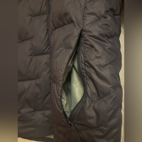 Patagonia W's Macro Puff Hoodie Like New XS Dark Blue - Picture 12 of 13